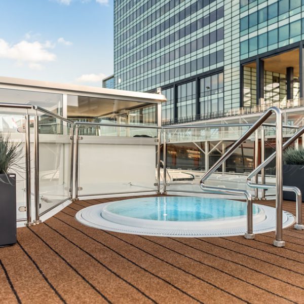 The sundeck of a Hotelschiff